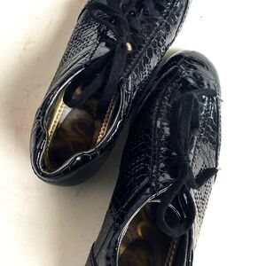 Hogan black patent leather shoes size 6.5
